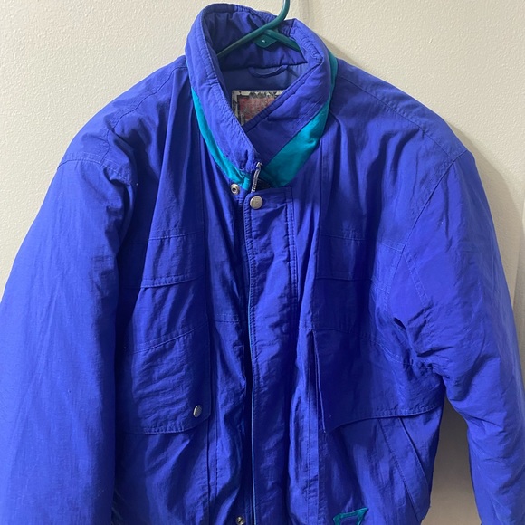 Women’s jacket - Picture 3 of 11